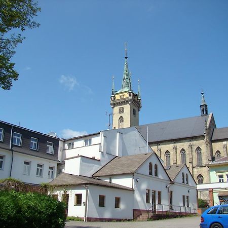 Hotel Pivovar Polička Exteriör bild