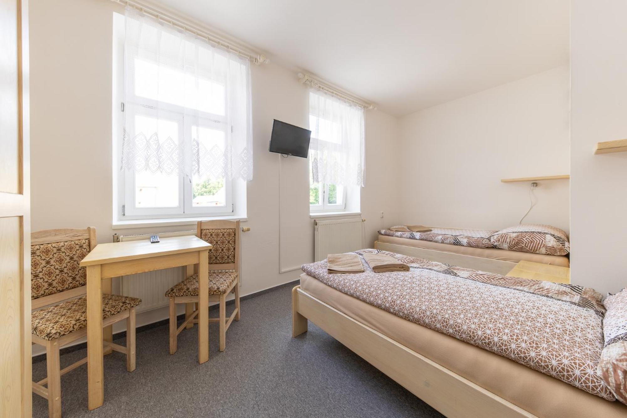 Hotel Pivovar Polička Exteriör bild