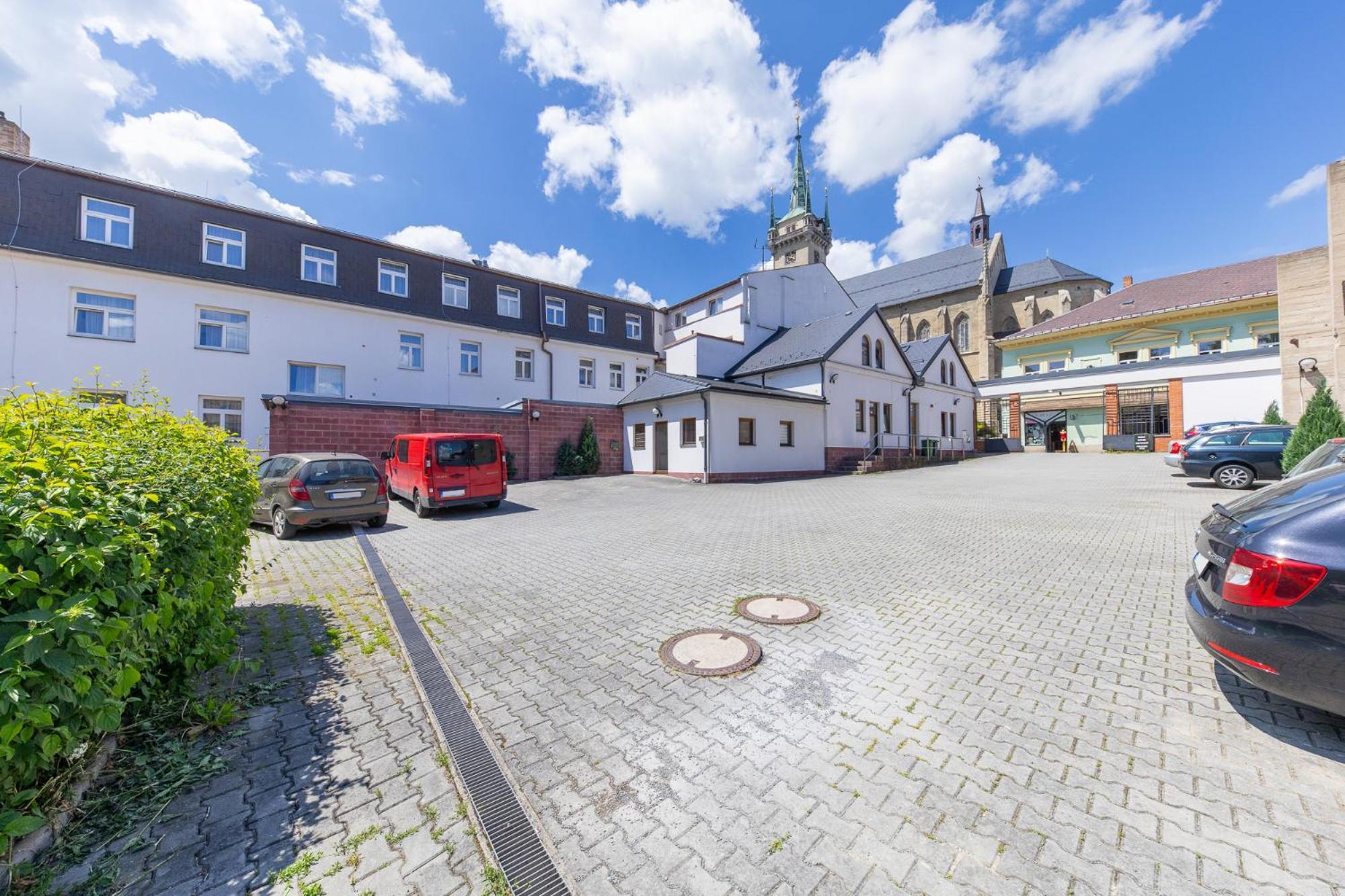 Hotel Pivovar Polička Exteriör bild