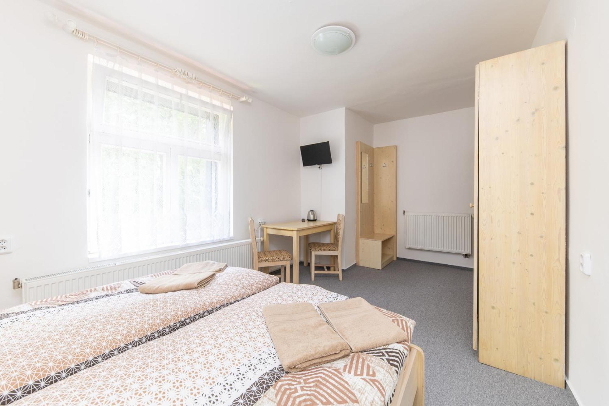 Hotel Pivovar Polička Exteriör bild