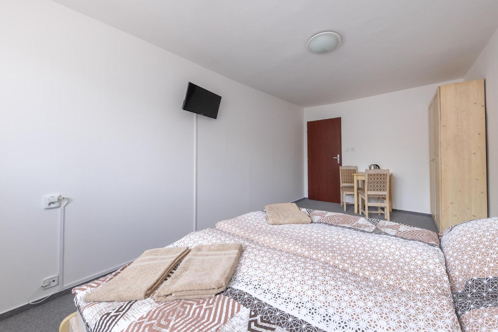 Hotel Pivovar Polička Exteriör bild